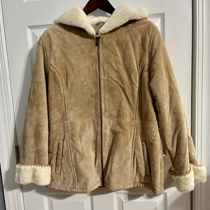 Beautiful stylist women’s hooded winter coat.